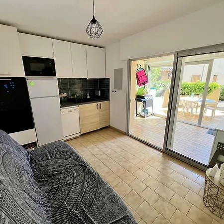 T2 En Rez-de-jardin, Parking, Animaux Ok - Fr-1-702-78 * Marseillan (Herault)
