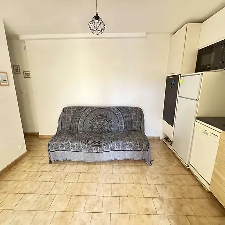 T2 En Rez-de-jardin, Parking, Animaux Ok - Fr-1-702-78 * Marseillan (Herault)